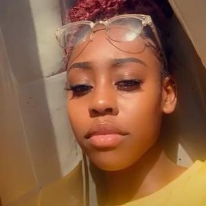 Meet your Posher, Teiah